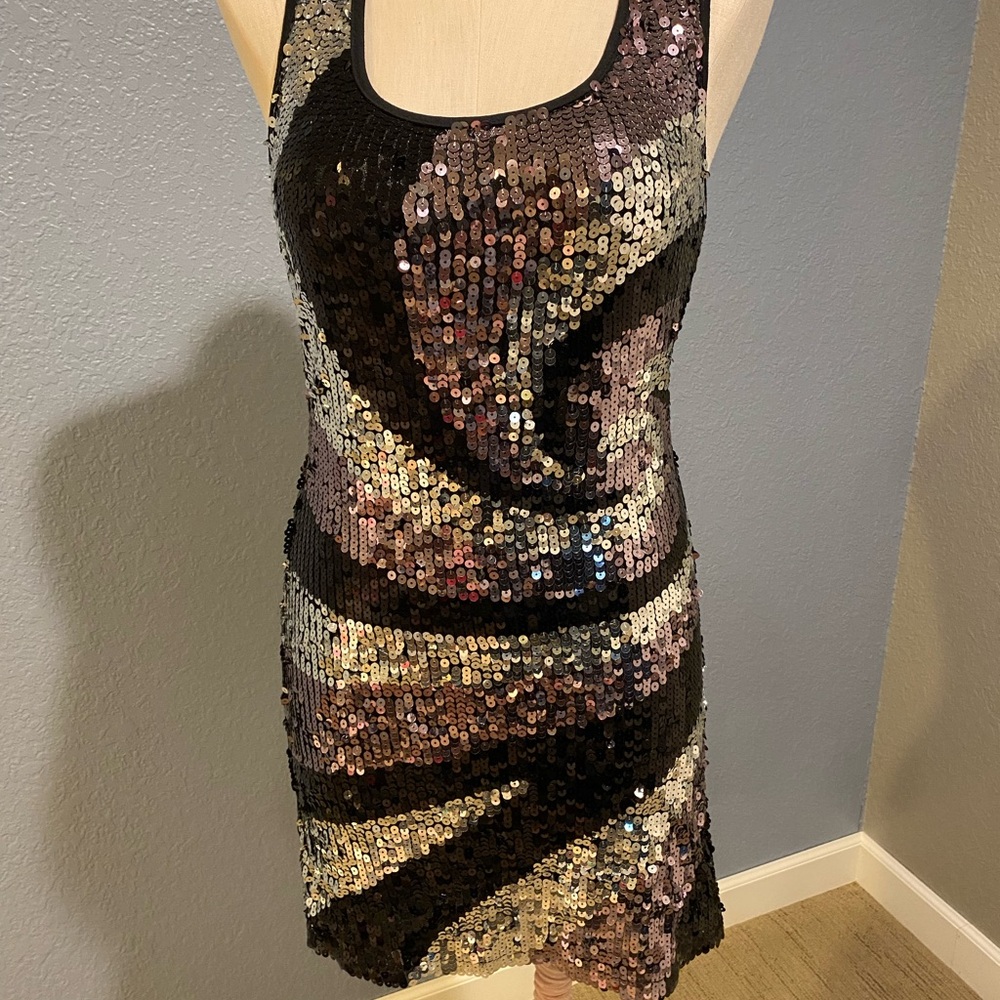 Forever 21 Silver Sequin Bodycon Mini Dress